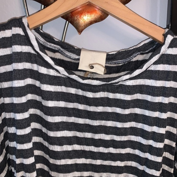 PLUS Size Gray Striped Boxy Slub Tunic Top - Picture 9 of 11